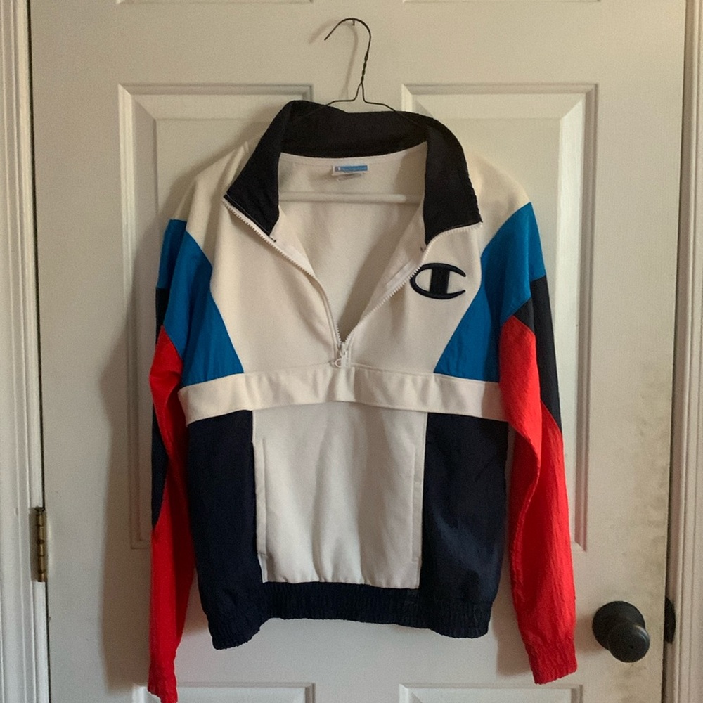 Used champion over the head jacket with two front pockets size small juniors